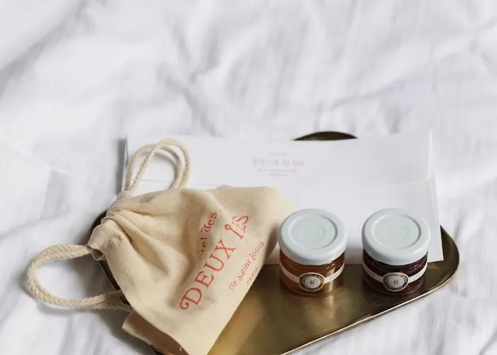 Des Deux-iles - Notre-dame 호텔