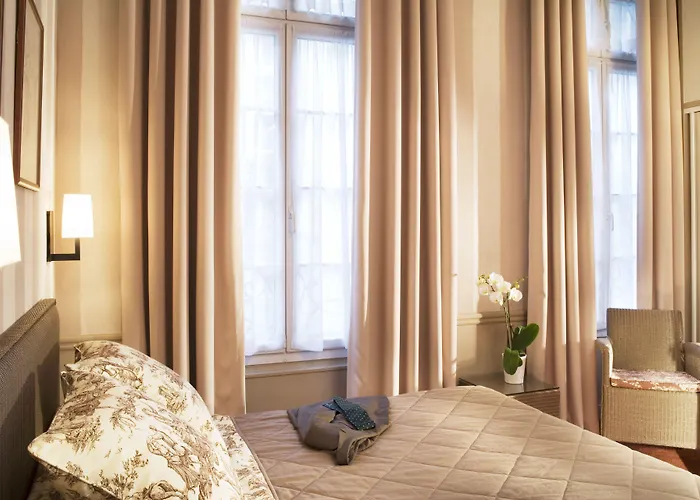 Des Deux-iles - Notre-dame 3*