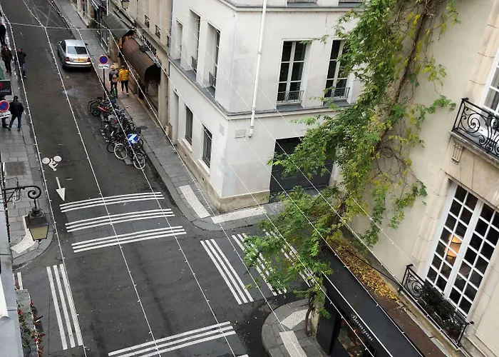 Des Deux-iles - Notre-dame 호텔