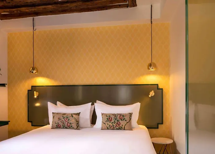 Des Deux-iles - Notre-dame 3*