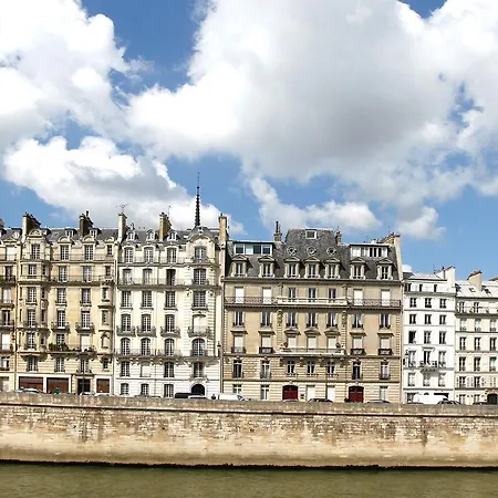 Des Deux-iles - Notre-dame Szálloda